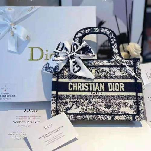 Dior VIP mini tote 全套 加送絲巾配禮盒