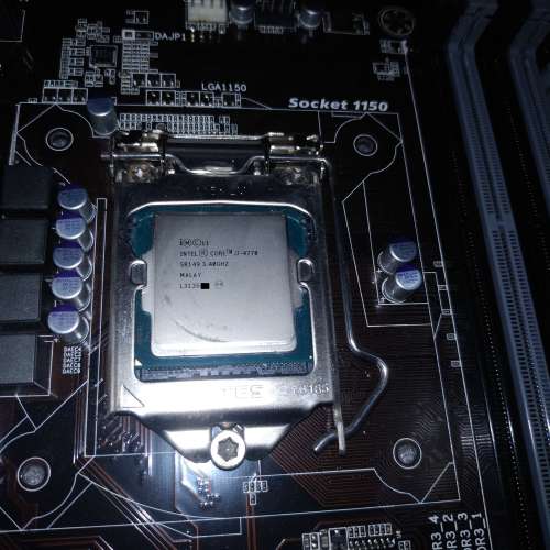 Intel Core i7 - 4770 FCLGA1150 CPU 連原裝散熱器 -100% WORK