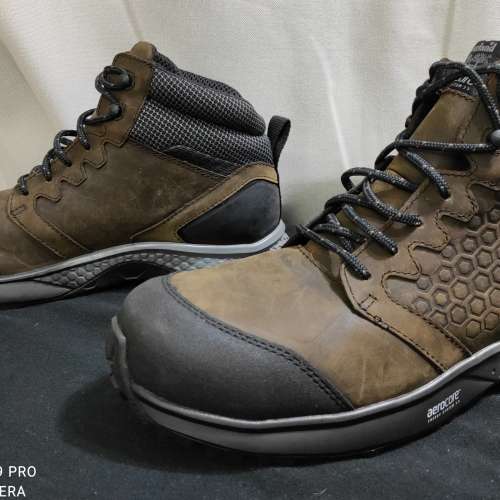 美國Timberland PRO 輕盈中筒油皮防水透汗氣安全靴(歐碼42)