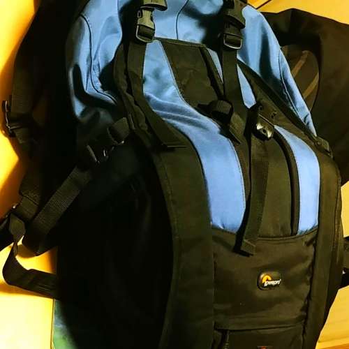 Lowepro Primus Minimus AW Backpack相机背囊