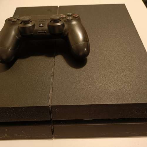 PS4 500GB 85%new black