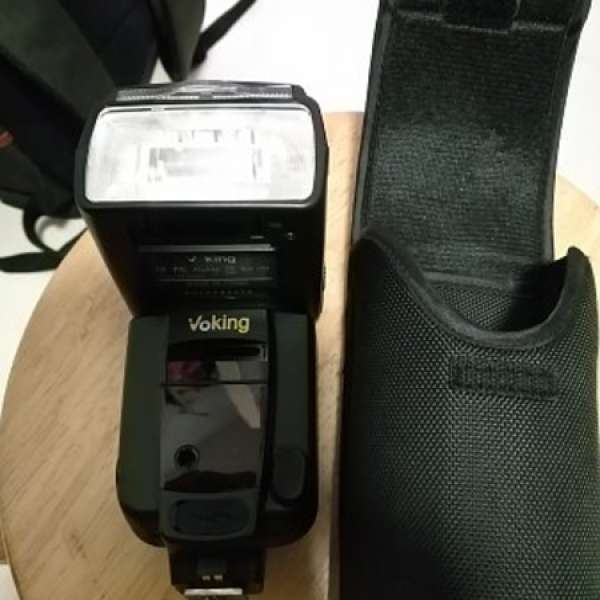 近乎全新。Voking Speedlight VK800 for Nikon
