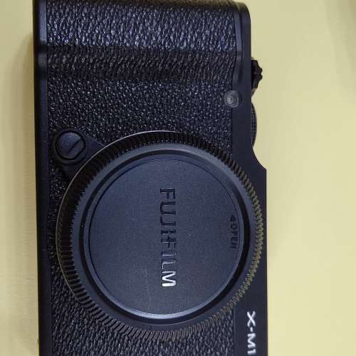 Fujifilm XM1 + 18mm F2