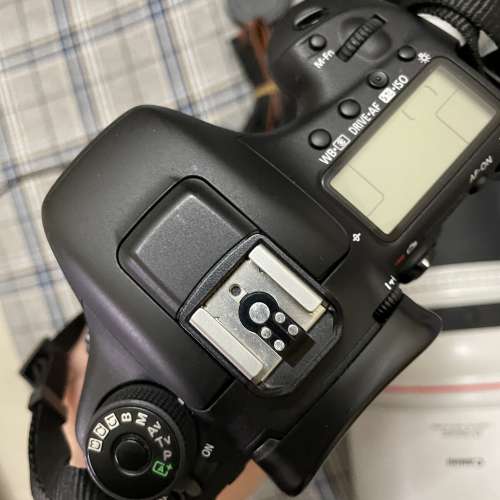 CANON 7D Mark II+BG-E16