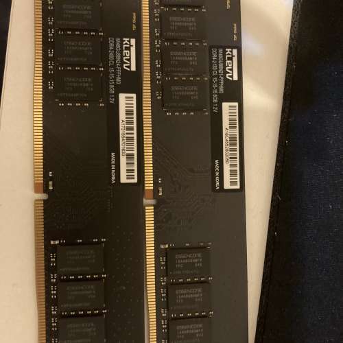 ram 2133 and 2400 8G各一