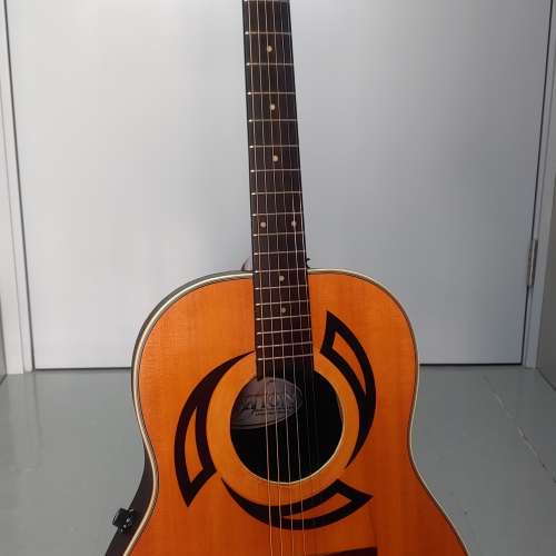 Ovation 1111 復修及改裝 (Made in USA, with Pickup) + 原裝結他盒