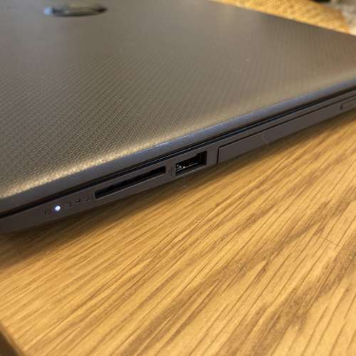 HP 250 G7 15寸 8g ram + 256sdd 仲有保養