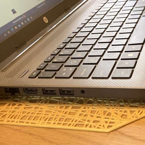 HP 250 G7 15寸 8g ram + 256sdd 仲有保養