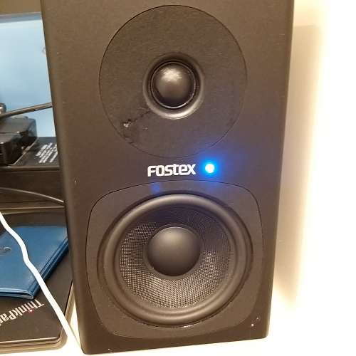 Fostex PM 0.4d active speaker