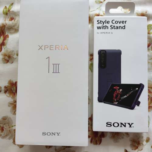 99.9%新完全冇花8月5號中原出幾有正單行貨 Xperia 1 iii 512 GB 紫色連原裝機套