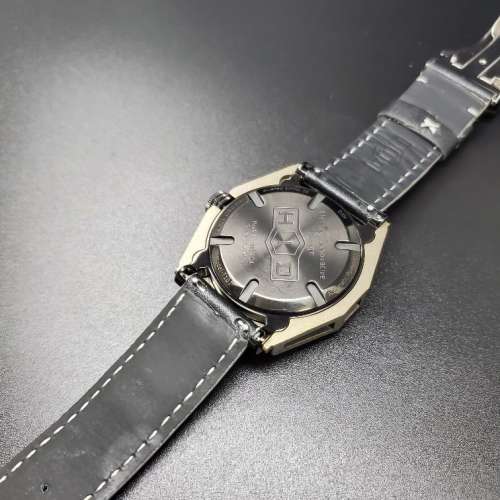 Heritage Innovative Design M010111