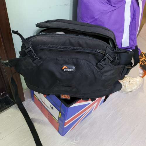 Lowepro 相機袋Inverse 100 AW （免費）