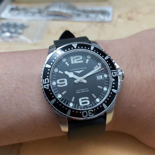 幾個月錶Longines HydroConquest 自動潛水錶，39mm，行貨全套有單***荀價平售