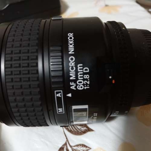 Nikon 60 2.8