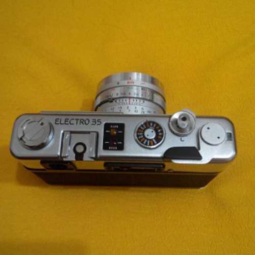 超新 yashica gsn 45mm 1.7大光圈 鏡片清 冇花 冇霉 觀景窗明亮 全机冇凹凸 新净.