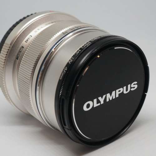 Olympus 12mm F2.0