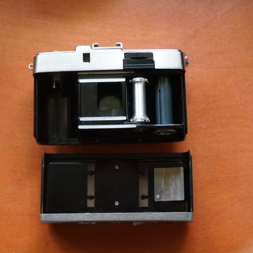 Olympus PEN S 半格菲林相機