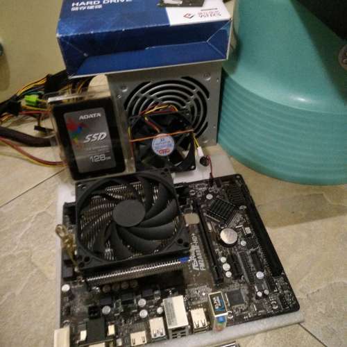 即買即用AMD A10-6800K APU 四核心, 16GB RAM, 128GB SSD ,1TB HDD, 獨顯 -全正常-