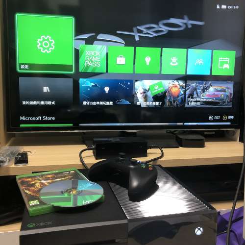 XBox One 1TB 遊戲機一套