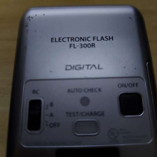 Olympus OM-D E-M5 相機 連 17mm f/1.8 鏡 fl-300r 閃光燈