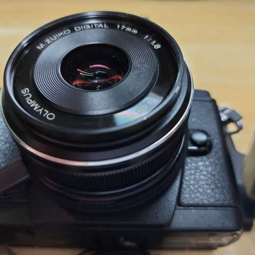Olympus OM-D E-M5 相機 連 17mm f/1.8 鏡 fl-300r 閃光燈