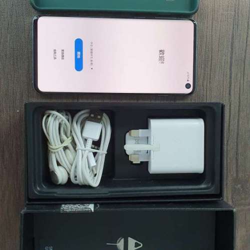 Samsung Galaxy S10 128GB 行版