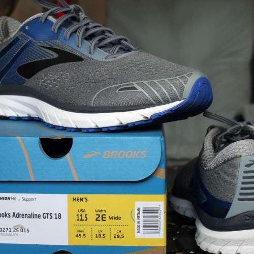 Brooks Adrenaline GTS 18 (male)