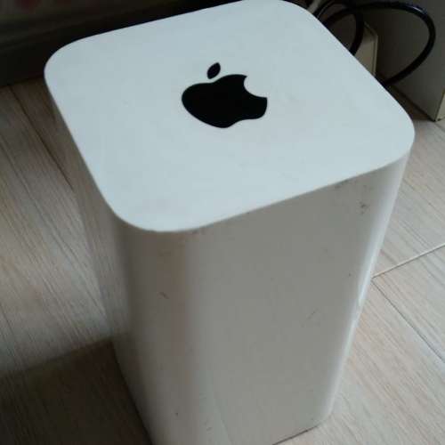 Apple AirPort Extreme Base Station (A1521) dual-band AC Router