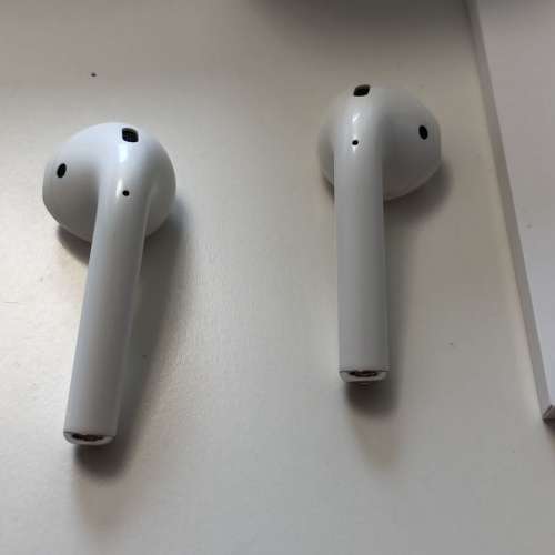 AirPods 2 二手 80%新 左右耳充電盒連原裝盒