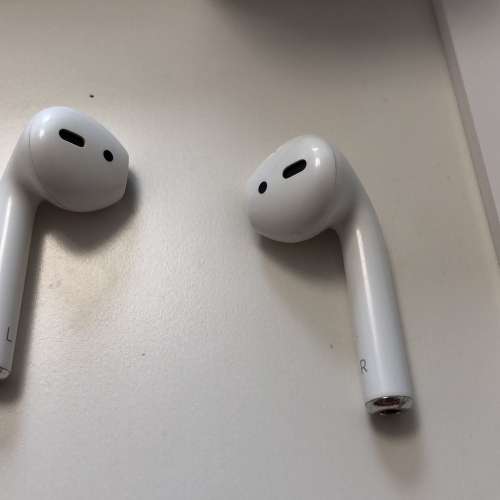 AirPods 2 二手 80%新 左右耳充電盒連原裝盒
