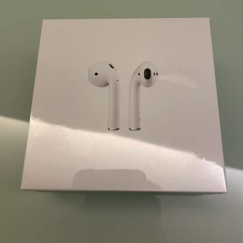 全新 AirPods 2 有線充電 Apple Store購入