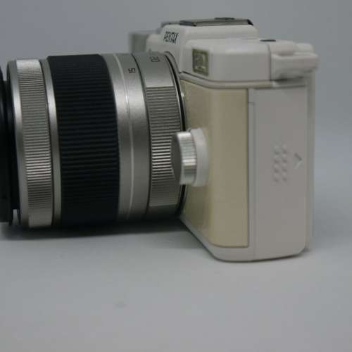 Pentax Q body（5-15 Lens）