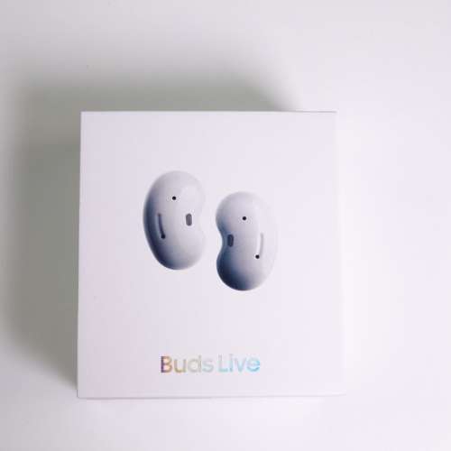 全新 Samsung Galaxy Buds Live ( 白色，有盒有單保養至2022年9月)