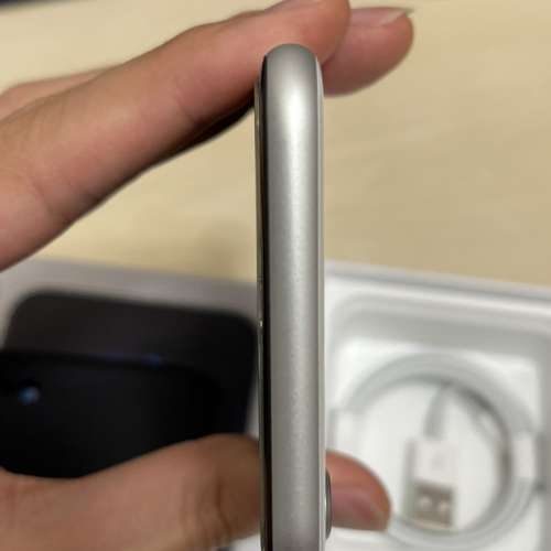 iPhone SE 2020 white 128gb 94%