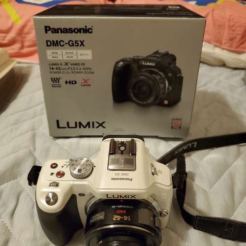 出售 9成新 Panasonic g5x連14-42mm套裝