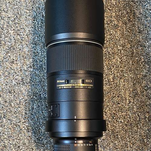 Nikon 300mm f/4D IF-ED 384