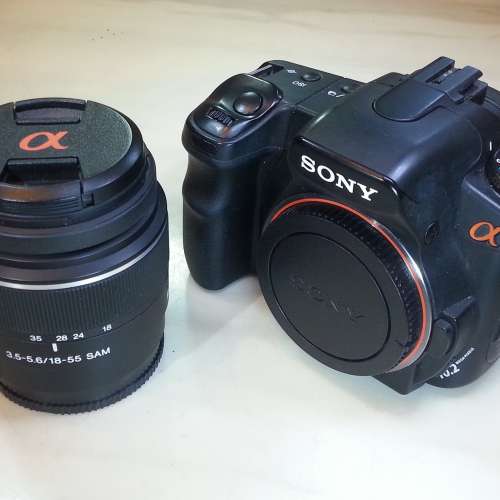 Sony A200 + 18-55 Sam ( for A-Mount ) .