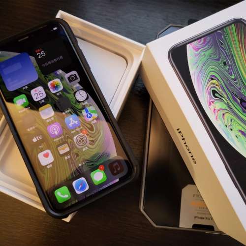 iPhone XS 256G Space Grey 99% New with Full Packing