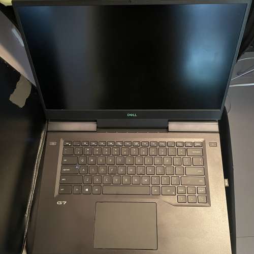 Dell G7 gaming notebook i7 10750h 16gb 1TB SSD rtx 2060 300 hz IPS