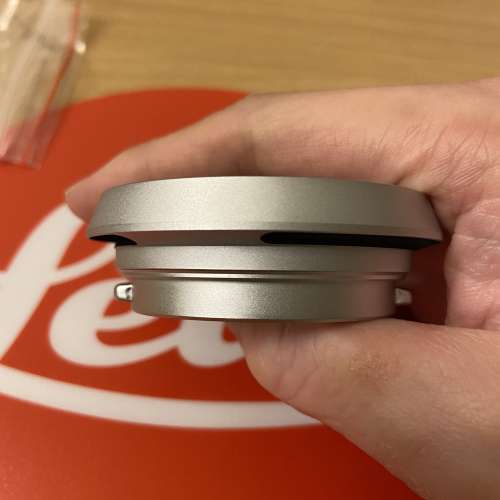 Leica 12504 lens hood chrome edition