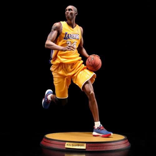 黑曼巴NBA科比布莱恩篮球明星湖人摆件模型手办