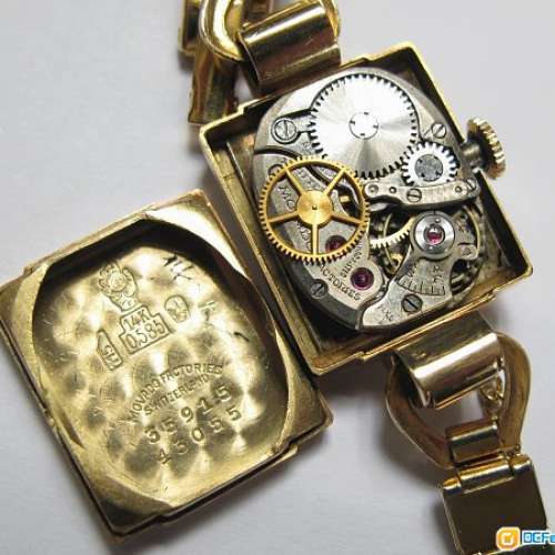 Tiffany & Co. 14K Solid Gold Manual Wind Ladies Wristwatch (Rare)