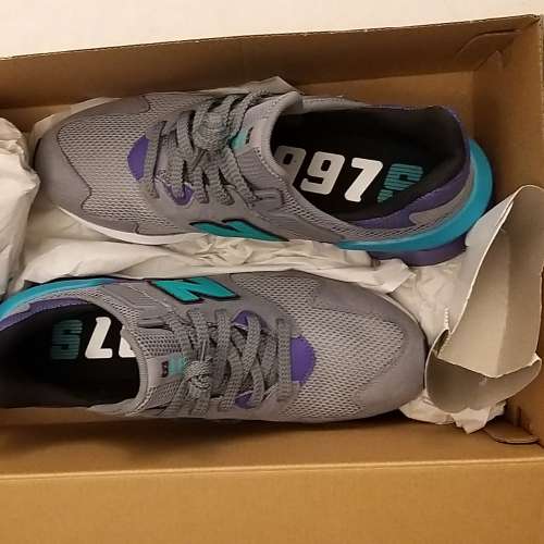 全新 New balance 997, size 9