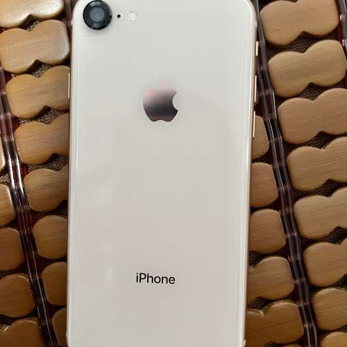Apple iPhone 8 64GB 玫瑰金色