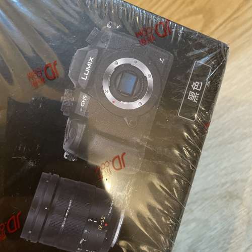 全新 Panasonic GH5 set, body + lens 12-60mm F2.8-4