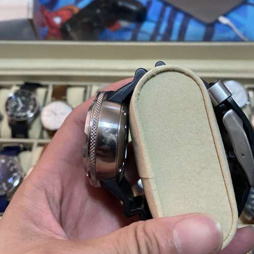 Citizen 煙灰缸光動能手錶