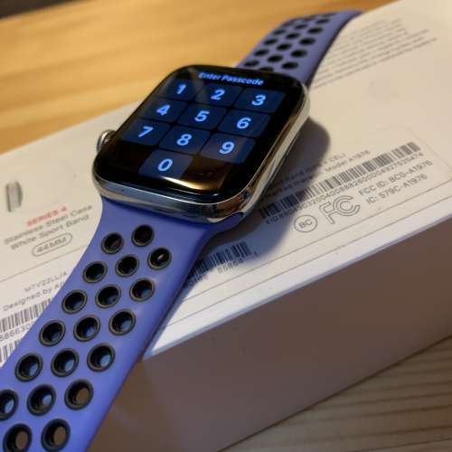 Apple Watch 4 GPS Stainless 不銹鋼 NO LTE US Version 美水 不能用 ESIM