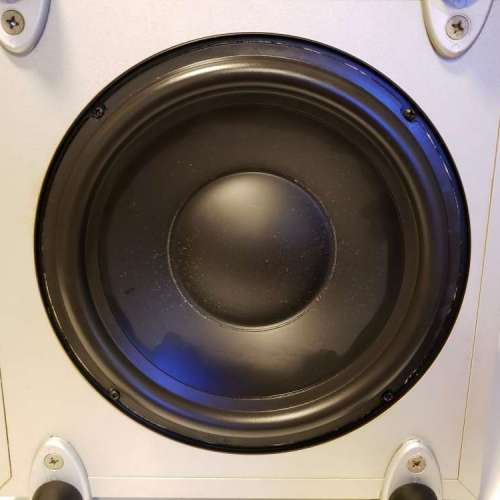 KEF PSW2010 10"有源超低音炮 220V 請留電話，藍田交收。