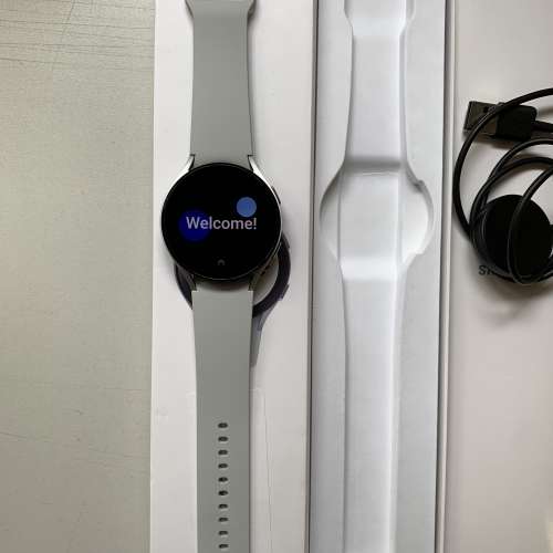 99%New Samsung Galaxy Watch 4 Bluetooth Smartwatch R870 44mm - Silver