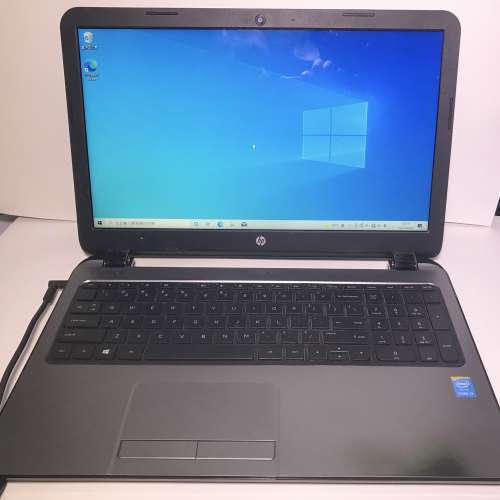 HP 15“ laptop，i3-4030U，4GB，120GB，wifi，請留意內文